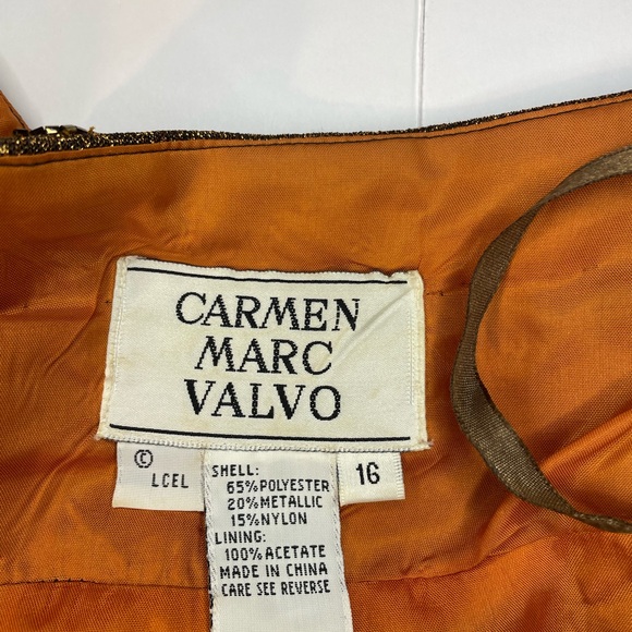 Carmen Marc Valvo Embroidered Jacket - Picture 11 of 13